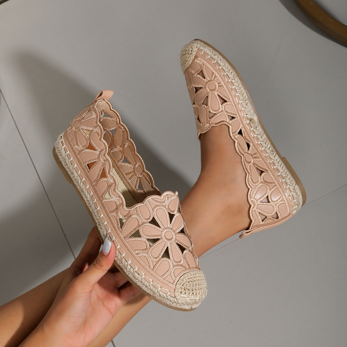 Women’s Lightweight Straw Fisherman Flats – Hollow Out Slip-On Breathable Casual Summer Shoes
